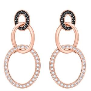 SWAROVSKI GREETING RING EARRINGS ROSE GOLD CRYSTAL DROP HOOPS